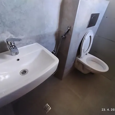 Apartmani Jelenaca Prizemlje Trnovo Room photo